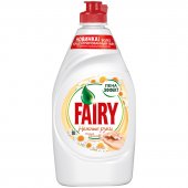 Средство для мытья посуды Fairy «Нежные руки. Ромашка и витамин Е», 450 мл