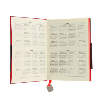 Ежедневник недатированный Канц-Эксмо «In Black», А5, 136 листов, искусственная кожа, красный