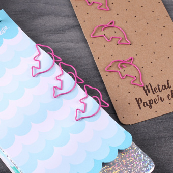 Скрепки металлические "Дельфин" цветн. "Darvish" 6шт/уп (набор), артикул. DV-12159 Скрепки металлические "Дельфин" цветн. "Darvish" 6шт/уп (набор)