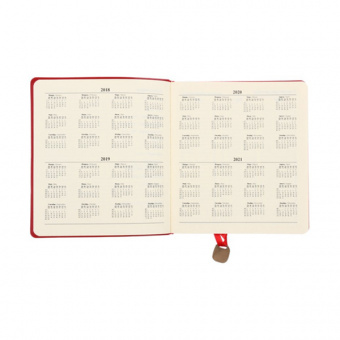 Ежедневник недатированный Канц-Эксмо «In Colour», 147×162 мм, 136 листов, искусственная кожа, красный