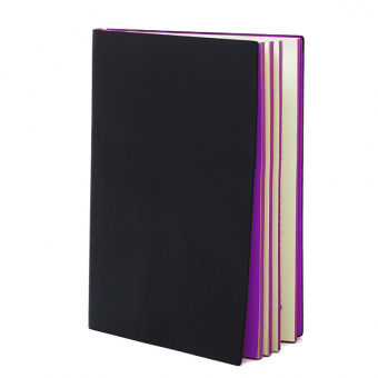 Ежедневник недатированный Канц-Эксмо «In Black», А6+, 136 листов, искусственная кожа, лиловый