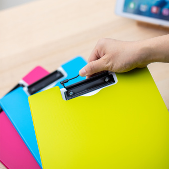 Папка-планшет (с крышкой) Deli «Rio», А4, плотная 2мм, с верхним прижимом, ПВХ, салатовая