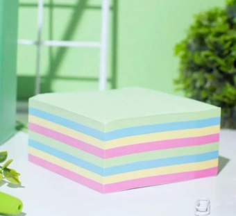 Блок самоклеящийся Attache Economy 76х76 мм 8 цветов (1 блок на 400 листов)